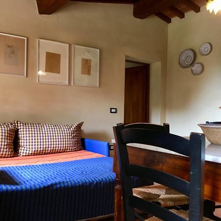 Agriturismo La Palazzina パラーイア エクステリア 写真